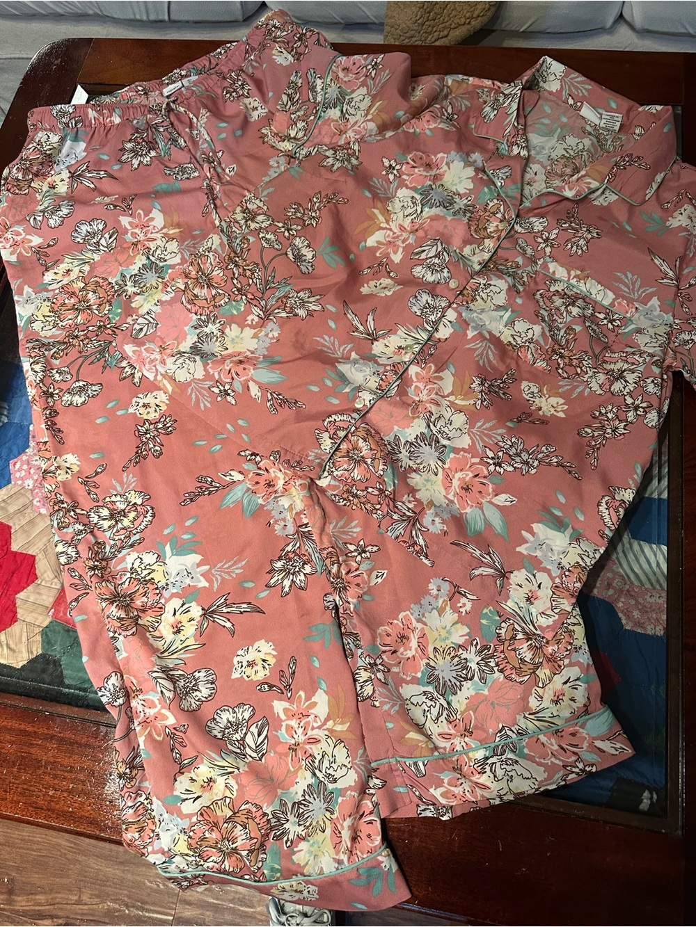cupcakes & cashmere Floral Pajama Set in Dusty Rose with Mint Accents